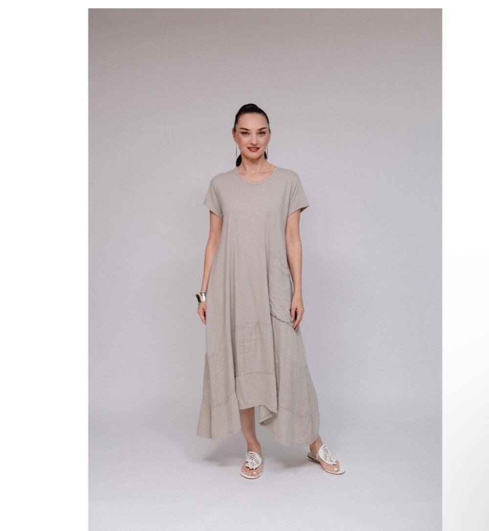 NWT Saga Made in Italy Taupe Pouch Pocket Cap Sleeve Lagenlook Maxi Dress